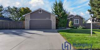 Meridian home with plenty of space, large yard and RV parking Gallery 1