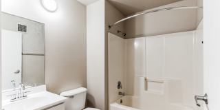 The Globe Gallery 14