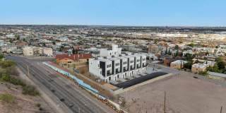 2bed/2.5bath Modern Townhomes! Gallery 242