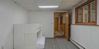 Vintage Charm Meets Modern Comfort in Fairbanks! Gallery 25