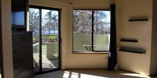 DOWNTOWN KIRKLAND 2 BED, 2.5 BATH HOME FOR RENT W WATER VIEWS! Gallery 11