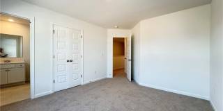 709 Alburgh Alley Gallery 25