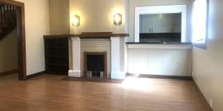 Great location in the heart of Bloomington! 5 Bedrooms Great location in the heart of Bloomington! 5 Bedrooms Gallery 23