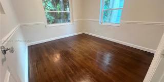 1900 Tigertail Ave Gallery 10