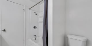 "Rare Single-Story Remodel: Modern 3BR End-Unit in University Park Gallery 23