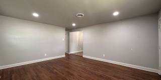 3Bed/1.5 Bath Available 7/10 Gallery 3
