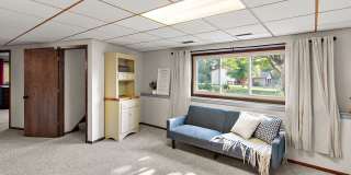5445 Large Avenue Northeast Gallery 19