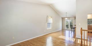 FENCED IN YARD!!!  Beautiful 4/3 UPDATED SF Home in Gaithersburg Gallery 55