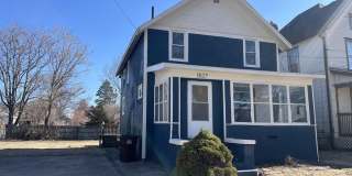 1027 S Chicago Gallery 1