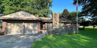 Spacious Brick Ranch Single Family Home! Spacious Brick Ranch Single Family Home! Gallery 1