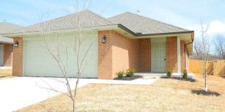 4 Bedroom, 2 Bathroom Home In Mid West City/ Del City School District. Gallery 1