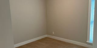 One level home with 2 Car Garage! Gallery 10