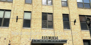 1924 N Hubbard Street Gallery 8