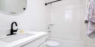 Gorgeous Custom Upgraded Serrano Home! Gallery 26