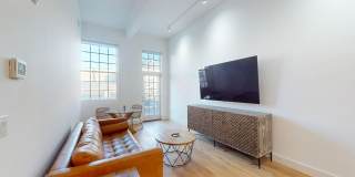 Stunning Fully Furnished Capitol Hill One Bedroom W/Parking Included! Gallery 6