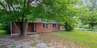 1317 Mayfield Lane - A Gallery 16
