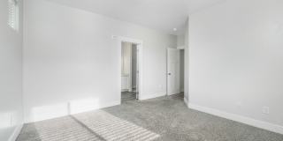 Pet-Friendly Lake View condo Gallery 8