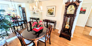 SHORT TERM TURNKEY FURNISHED DOWNTOWN AT THE RENAISSANCE Gallery 9