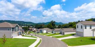 Alden North Knoxville Gallery 79