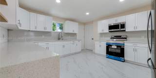 10421 SW 184th St Gallery 1