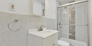 Updated 2BR Townhome with Dual Ensuite Baths, Hardwood Floors & Private Patio in Grays Ferry Gallery 12