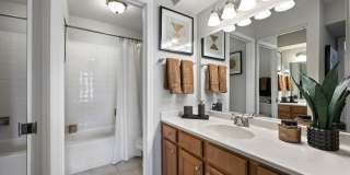 Versailles on the Lakes Schaumburg Gallery 14