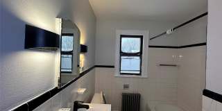 39 Adams Street Gallery 12