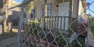 2661 Commercial Street Gallery 28