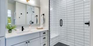 The Lorient Gallery 4