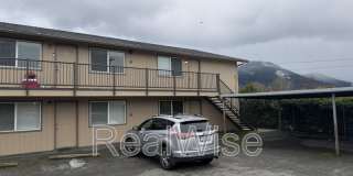 1703 NE Fairview Ave Gallery 1