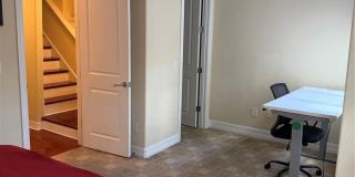 1009 ELMWOOD Street Gallery 20