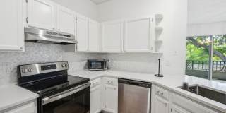 Spacious 1BR/1BA Harbour Island Condo with 2 Car Garage in Gated Island Place Gallery 14