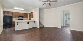 Spacious 3 Bed, 3.5 Bath Condo in Great Community! Gallery 5