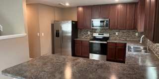 Beautiful and Spacious Westside Gem!!! Gallery 10