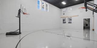 Luxurious Herriman 6 Bed with Indoor Court, Theater & Stunning Views!!! Gallery 63