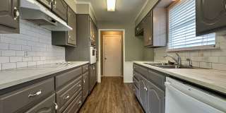 Single Family Home *LEASING SPECIAL AVAILABLE* Gallery 6