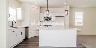 Stunning 4 Bed/3 Bath SW Bakersfield Home w/ Paid Solar and $0 Deposit Option Gallery 6