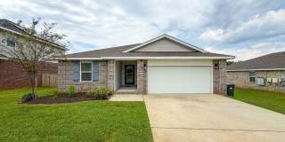 Beautiful 3 bedroom 2 bath brick craftsman home available for rent! POWER INCLUDED! Gallery 1
