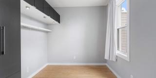 1311 E CAPITOL Street SE Gallery 18