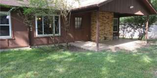 139 Lone Oak Street Gallery 8