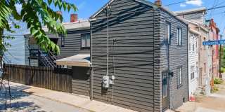 164 South 18th Street Gallery 21