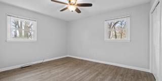 Beautiful 3BR Home in SE Raleigh - Fully Renovated + HUGE Fenced in Yard! Gallery 16