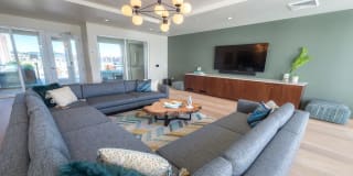 Modera Belmont Gallery 40