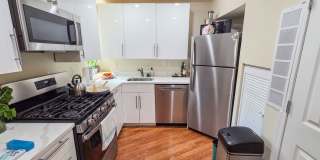 Cute sunlit 2br/2bth in Shaw, DC. Ready NOW w/Move-in Special! Water included! Cute sunlit 2br/2bth in Shaw, DC. Ready NOW w/Move-in Special! Water included! Gallery 1