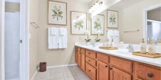 7076 N Sunrise Gallery 18