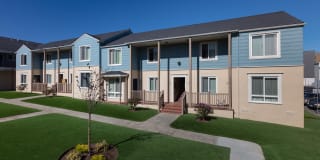 Westlake Apartments Gallery 17