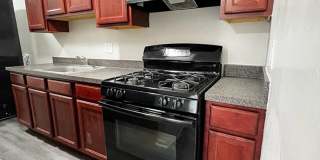 Quincy Village Apartments Gallery 4