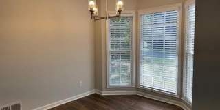 130 Lori Lane Gallery 6