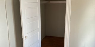 2010 Rosewood Ave Gallery 21