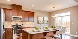 3 Bedroom + Flex Space in Central Location - Close to Old Mill! Gallery 8